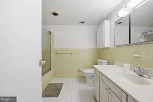 101 S Plaza Pl, Atlantic City, NJ 08401 - Photo 16