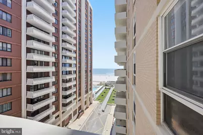 101 S Plaza Place #813, Atlantic City, NJ 08401 - Photo 32