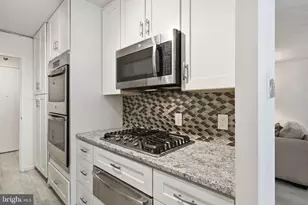 101 S Plaza Pl, Atlantic City, NJ 08401 - Photo 14