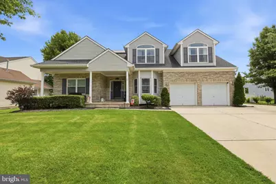 219 Jamestown Boulevard, Hammonton, NJ 08037 - Photo 2