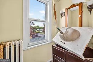 240 New York Ave, Egg Harbor City, NJ 08215 - Photo 12