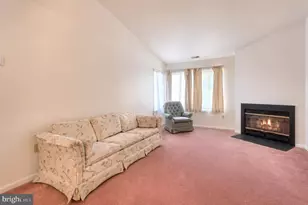 131 Driftwood Ct, Galloway, NJ 08205 - Photo 4
