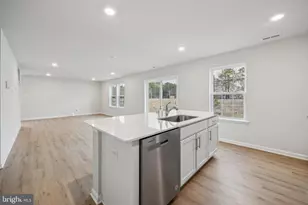 107 Malibu Dr, Egg Harbor Township, NJ 08234 - Photo 10