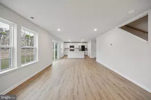 107 Malibu Dr, Egg Harbor Township, NJ 08234 - Photo 12