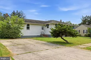 212 Boston Ave, Egg Harbor City, NJ 08215 - Photo 2