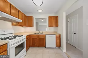 1555 Hamilton Ct, Mays Landing, NJ 08330 - Photo 10