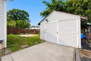 127 W Pierson Ave, Somers Point, NJ 08244 - Photo 36