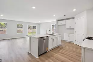 223 Huntington Dr, Egg Harbor Township, NJ 08234 - Photo 14