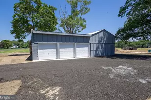 201 Sumner St, Buena, NJ 08310 - Photo 4