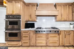 2260 7th Ave, Hammonton, NJ 08037 - Photo 8