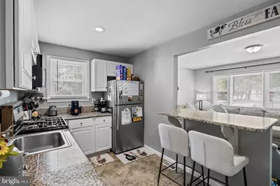 112 E Colton Lane, Williamstown, NJ 08094 - Photo 10