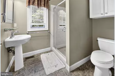 822 E Harlequin Drive, Galloway, NJ 08205 - Photo 18