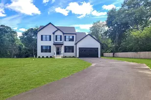 103 Heatherwood Dr, Vineland, NJ 08360 - Photo 1