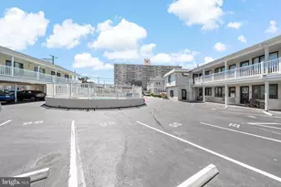9401 Pacific Ave, Margate City, NJ 08402 - Photo 10