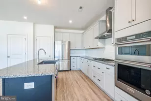 814 N Chew Rd, Hammonton, NJ 08037 - Photo 4