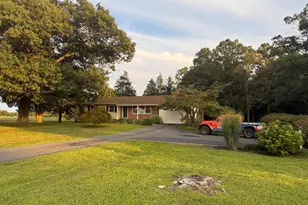 137 Wheat Rd, Buena, NJ 08310 - Photo 2