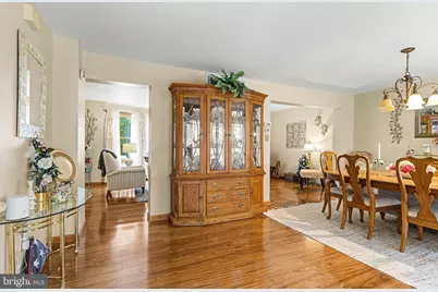 348 E Upland Avenue E, Absecon, NJ 08205 - Photo 4
