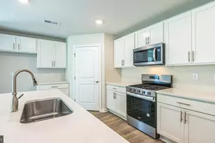 219 Huntington Dr, Egg Harbor Township, NJ 08234 - Photo 18