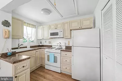 1246 Penrose Avenue, Atlantic City, NJ 08401 - Photo 8