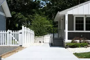 609 Pennsylvania Ave, Somers Point, NJ 08244 - Photo 4