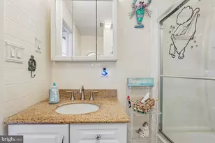 2 Montgomery Ave, Atlantic City, NJ 08401 - Photo 22