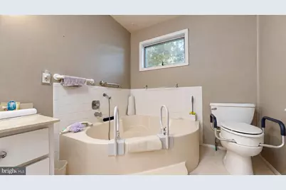 29 Broadway, Somers Point, NJ 08244 - Photo 18