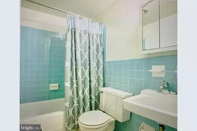 100 Fox Meadow Drive, Maple Shade, NJ 08052 - Photo 6