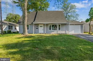 12 Holbrook Ln, Willingboro, NJ 08046 - Photo 2