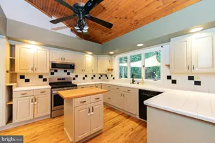 18 Tomahawk Ct, Medford, NJ 08055 - Photo 16