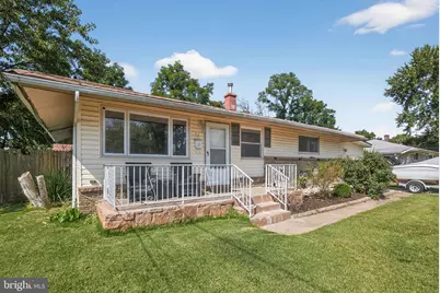 11 La Gorce Boulevard, Burlington, NJ 08016 - Photo 1