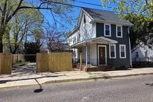 300 York St, Burlington, NJ 08016 - Photo 2