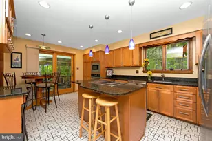 77 Wigwam Ct, Medford, NJ 08055 - Photo 2