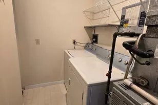 70 Park St, Bordentown, NJ 08505 - Photo 12