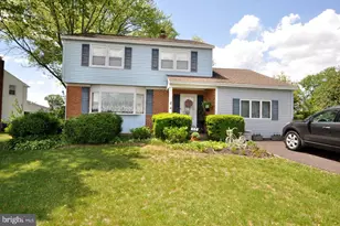 400 S Arthur Dr, Edgewater Park, NJ 08010 - Photo 2