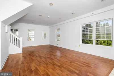15 S Pine Avenue, Maple Shade, NJ 08052 - Photo 10