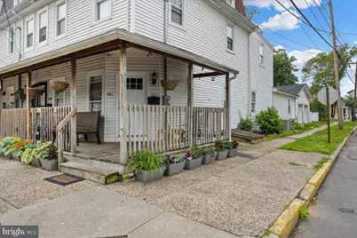 301 Broad Street, Beverly, NJ 08010 - Photo 1