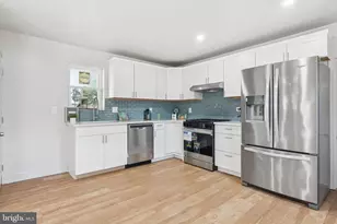 124 Cooper St, Beverly, NJ 08010 - Photo 8