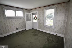 301 Conover St, Burlington, NJ 08016 - Photo 8
