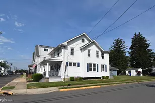 301 Conover St, Burlington, NJ 08016 - Photo 2