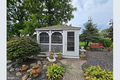 135 Trenton Road, Browns Mills, NJ 08015 - Photo 6