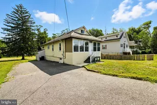 403 S Lenola Rd, Moorestown, NJ 08057 - Photo 2