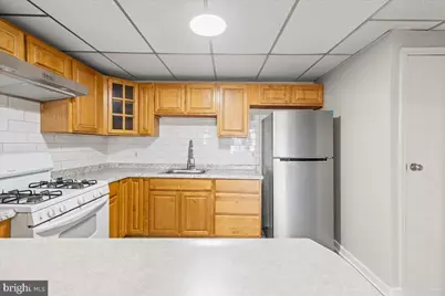 245 Warren Street, Beverly, NJ 08010 - Photo 10