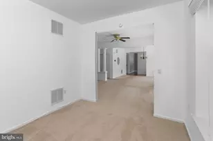 37 Huntington Dr, Southampton, NJ 08088 - Photo 10