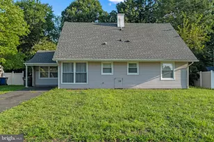 124 Pennypacker Dr, Willingboro, NJ 08046 - Photo 2