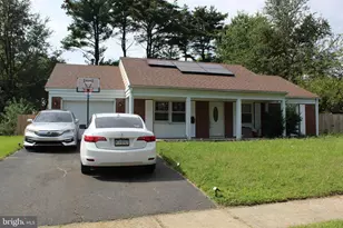 34 Garrison Cir, Willingboro, NJ 08046 - Photo 4