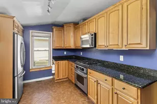 28 W 3rd St, Florence, NJ 08518 - Photo 10
