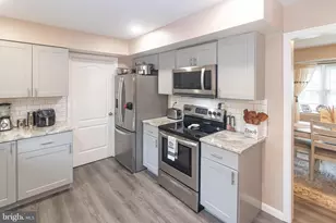 18 Edgewater Ln, Willingboro, NJ 08046 - Photo 4