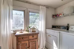 13 Henderson Ave, Egg Harbor City, NJ 08215 - Photo 16