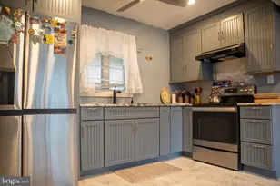 56 Garland Ln, Willingboro, NJ 08046 - Photo 4