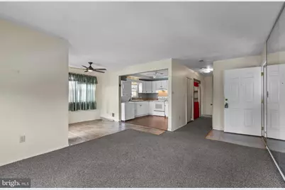 24 Florence Tollgate Place, Burlington, NJ 08016 - Photo 4